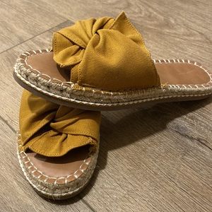 Universal Thread Slides